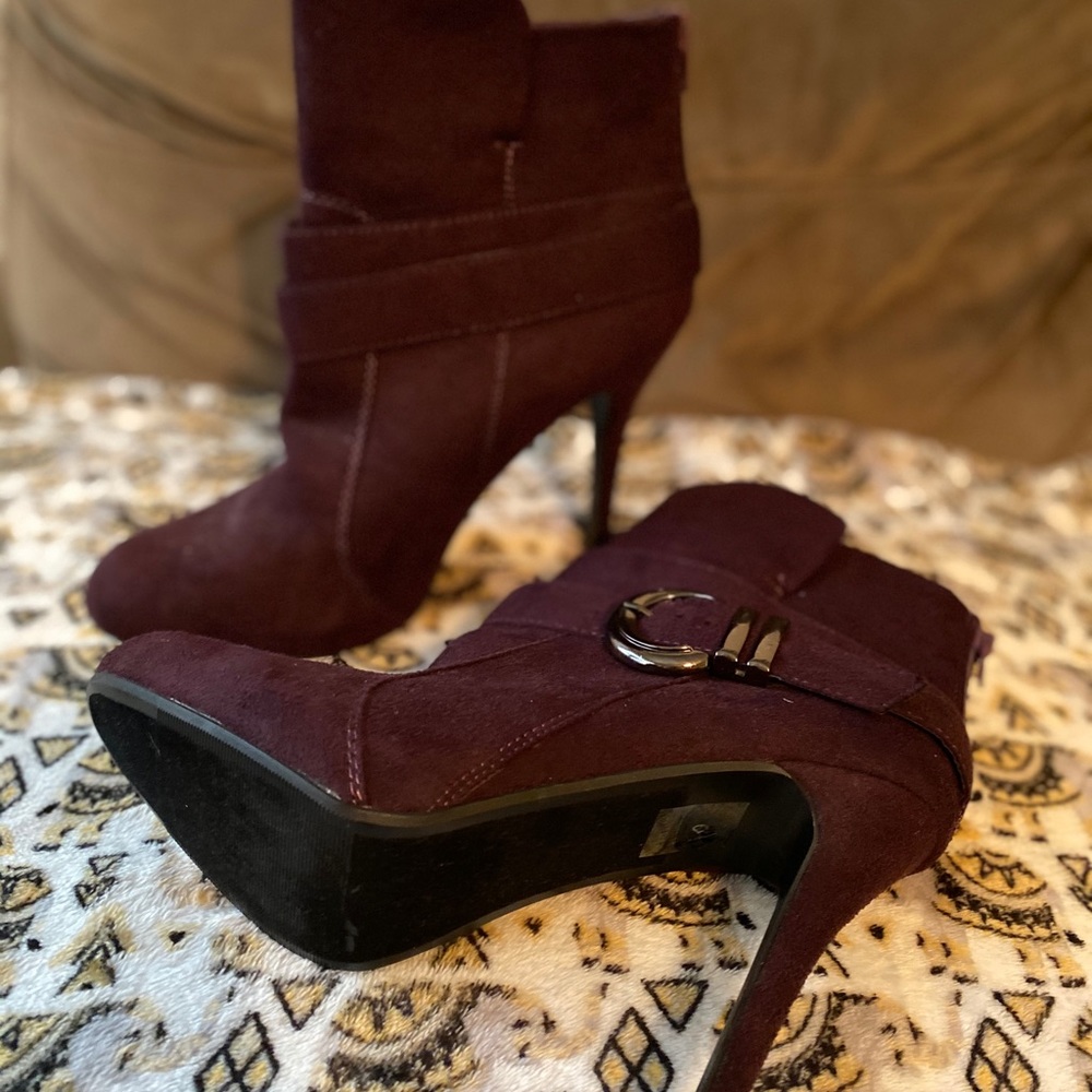 burgundy dress heals